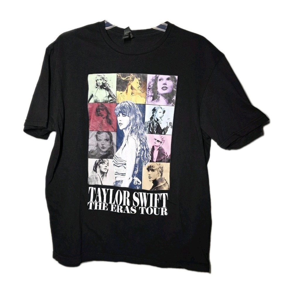 Taylor Swift  Size Large The Eras Tour Black‎ T-Shirt